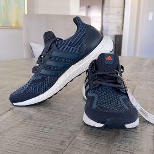 NWT! Adidas Ultraboost 5.0 DNA. Size 7
